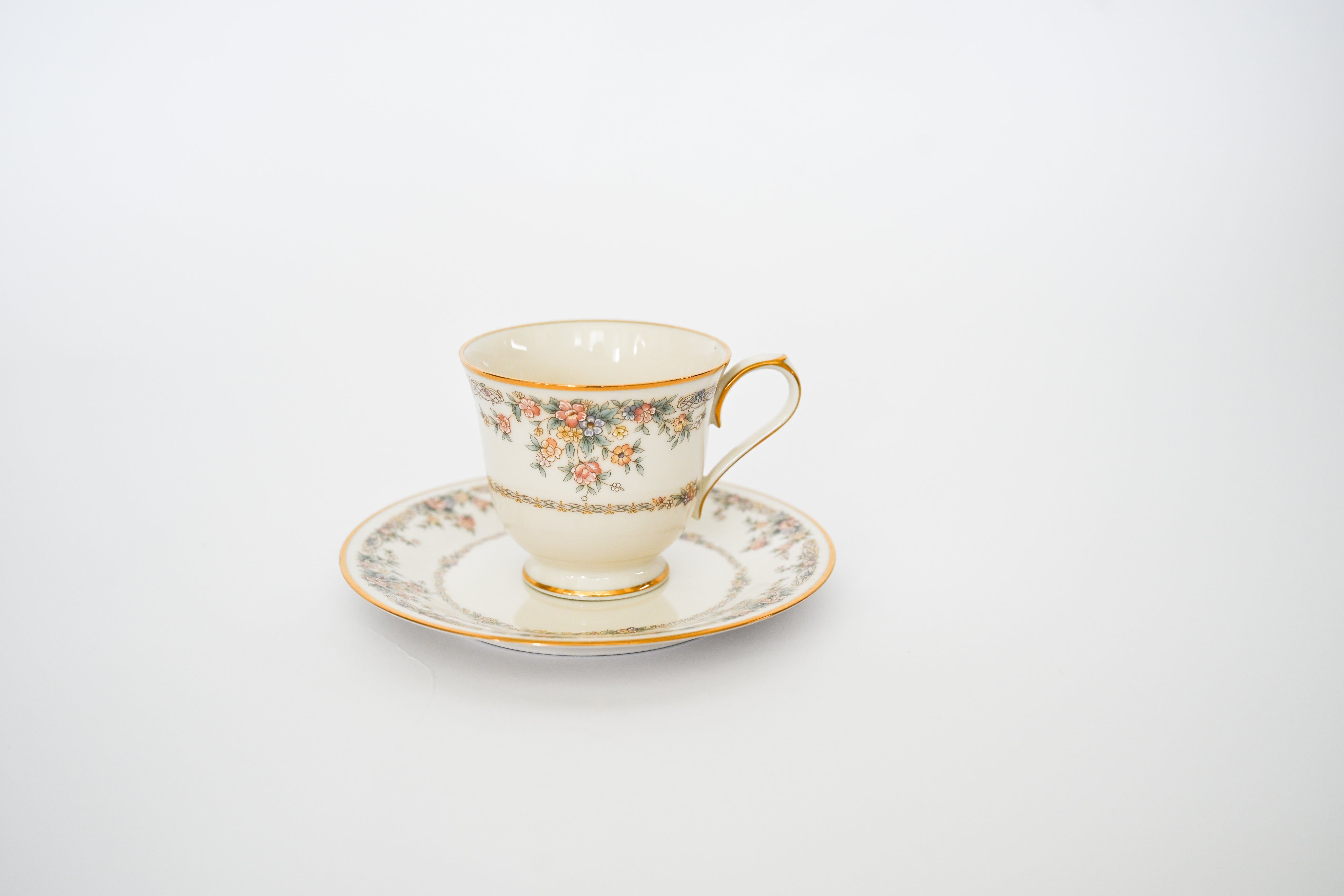 The Grace Teacup