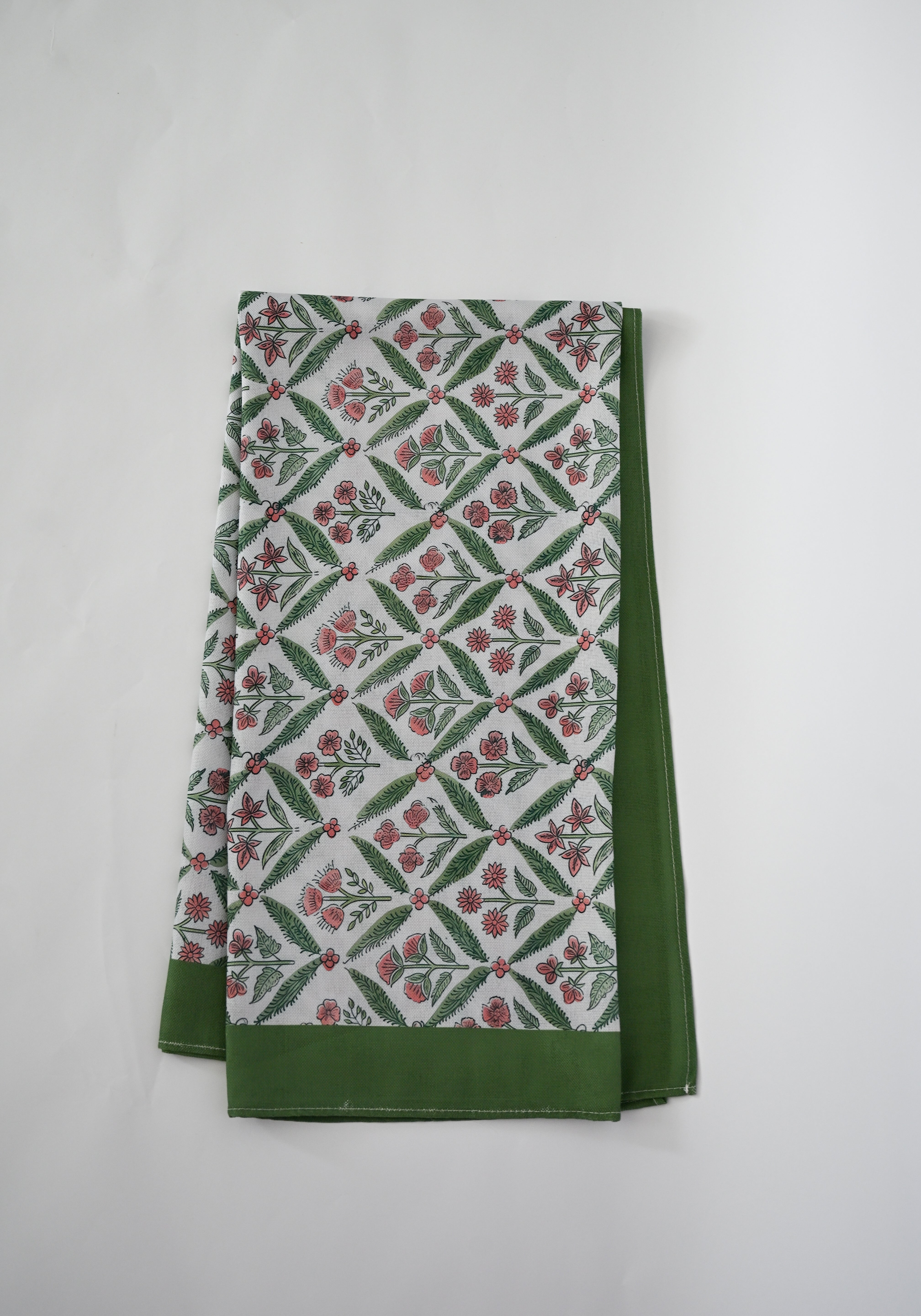 The Stella Tablecloth
